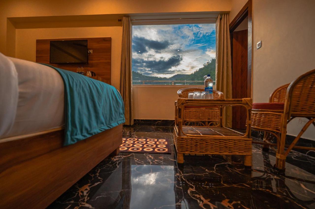 Hotel Rishikesh Grand By Kool Stays Rishīkesh Exterior foto